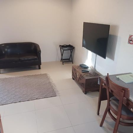 Summerstrand Self Catering For Two Port Elizabeth Zewnętrze zdjęcie